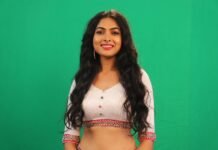 Divi vadthya eliminated from bigg boss telugu 4 house